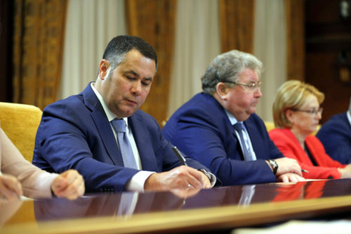 Дмитрий Медведев одобрил предложение Игоря Рудени по разработке программы обновления парка школьных автобусов