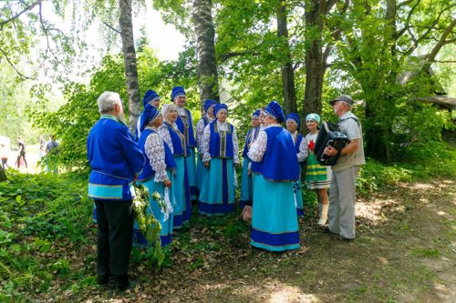 Хор «Ветеран» принял участие в «Троицких гуляниях, которые проходили в онлайн-формате