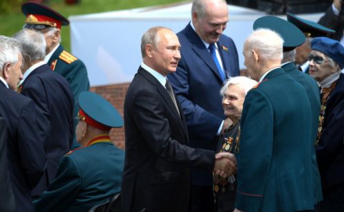 Президент России Владимир Путин открыл в Тверской области Ржевский мемориал Советскому солдату