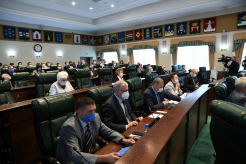Губернатор Игорь Руденя представил в Законодательном Собрании региона ежегодный отчёт об итогах работы Правительства Тверской области в 2019 году
