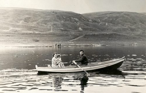 Прогулка на ялике, 1957 год Пляж
