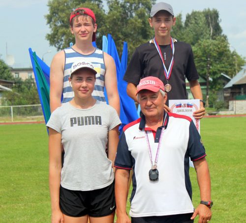 Старицкие легкоатлеты привезли золото и бронзу с Чемпионата области