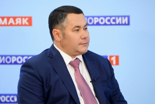 Игорь Руденя в прямом эфире «России 24» Тверь ответил на актуальные для жителей Верхневолжья вопросы о здравоохранении, ремонте дорог, газификации