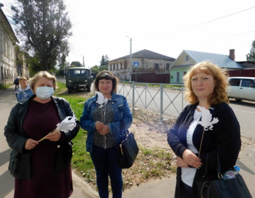 Белые голуби объединили всех мирных людей против терроризма