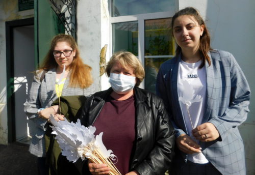 Белые голуби объединили всех мирных людей против терроризма