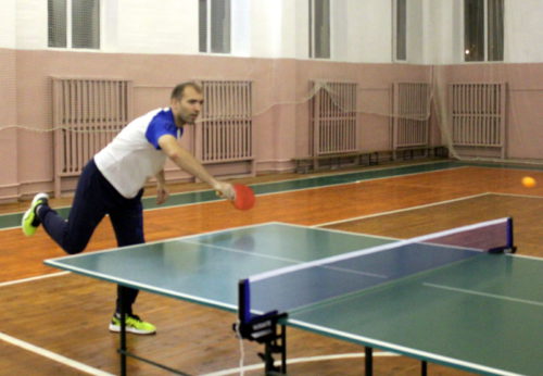 Теннисисты вышли на корт