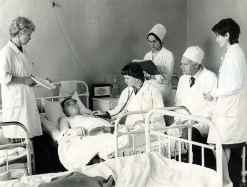 Обход в терапии, Л.Чумакова, Н.Васильева, Н.Пушкин, В.Хотулева, 1977 год Светлые лица Старицкой больницы