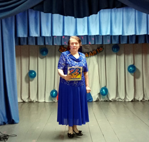 Мужчин мы всех сегодня поздравляем!