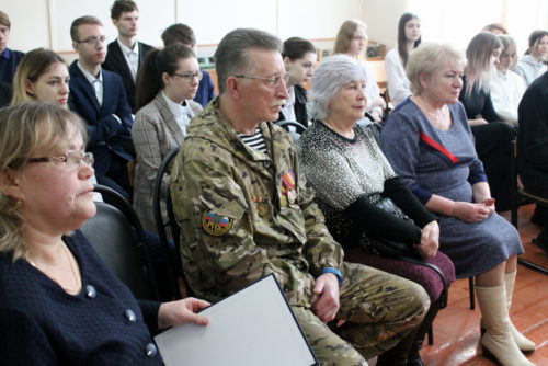 Парта Героя