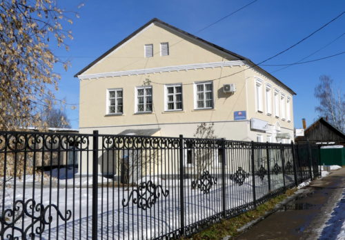 Неработающие жители Тверской области получают пособие по уходу за ребёнком до полутора лет