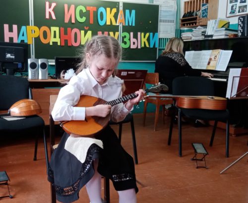 На станции Старица прикоснулись «К истокам народной музыки»