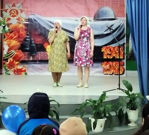 Этих дней не смолкнет слава!