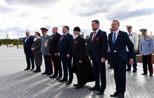 В Тверской области торжества в честь Дня Победы начались у Ржевского мемориала Советскому солдату