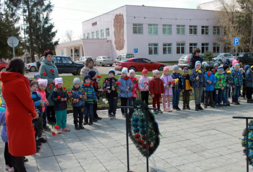 Мы эту Победу вовек не забудем!