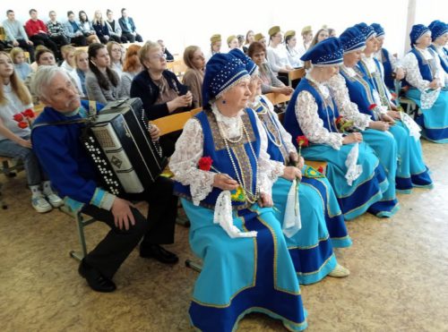 Хор «Ветеран» в гостях у студентов