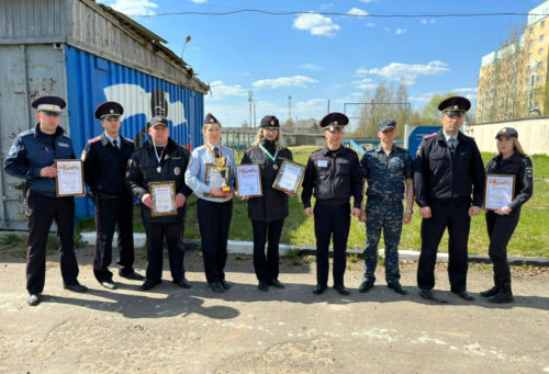 В Твери прошли соревнования по стрельбе среди полицейских