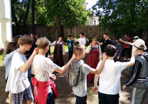 Дороги привели старицких школьников в Торжок