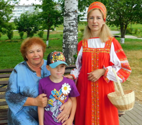 Библиотека выходит на улицу
