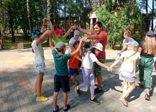 «Остров детства» погрузился в историю