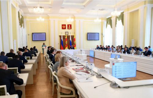 На заседании Правительства Тверской области рассмотрели готовность образовательных организаций региона к началу занятий