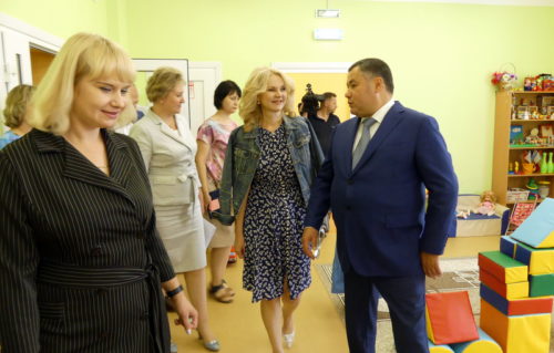 Строительство поликлиники идёт полным ходом, а «Карамелька» живёт на радость детям