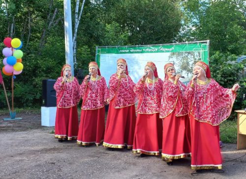 Я здесь живу и край мне этот дорог!
