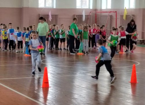 Дошколят собрали «Весёлые старты»