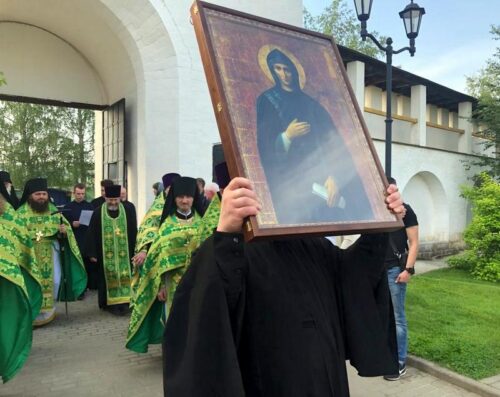 Волжский Крестный ход в Старице