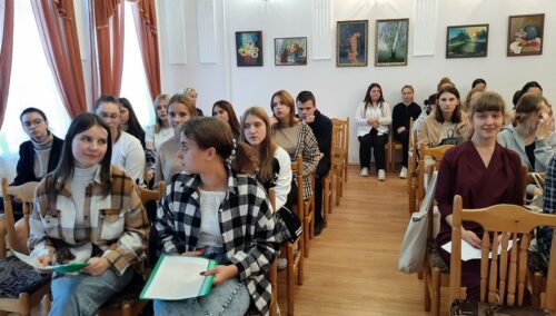Студенты колледжа вспоминали и читали Эдуарда Асадова
