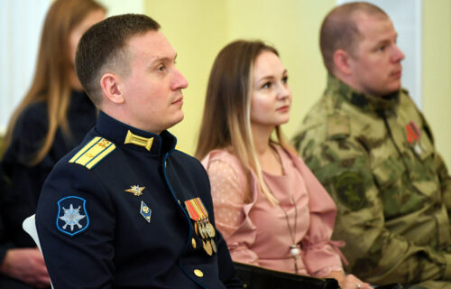 В преддверии Дня народного единства Губернатор Игорь Руденя вручил жителям Верхневолжья государственные и региональные награды