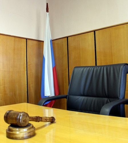 Суд обязал устранить нарушения по содержанию автомобильной дороги по улице Коммунистическая в городе Старица