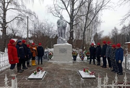 «Имя твоё неизвестно, подвиг твой бессмертен»