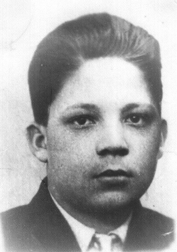 Матвей Иванович Смирнов, разворот трудовой книжки с записью о работе на Главной водопроводной станции в блокаду, семейный архив