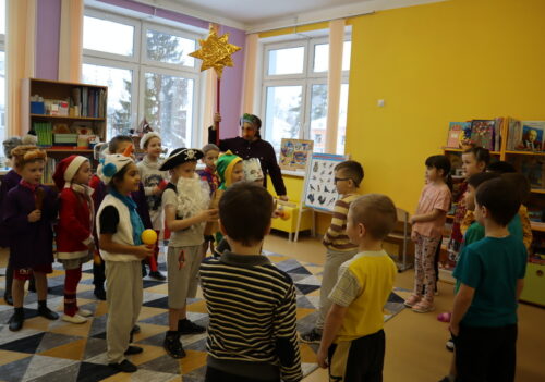 Как дошколята на Святках пели колядки
