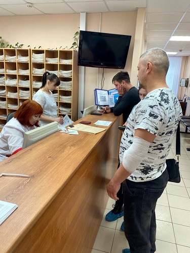 Жители Твери сдают кровь для пострадавших в результате трагедии, произошедшей в ТЦ «Крокус Сити Холл»