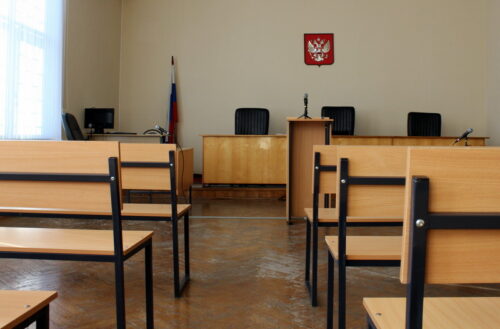 Судом прекращено уголовное дело в связи с примирением сторон