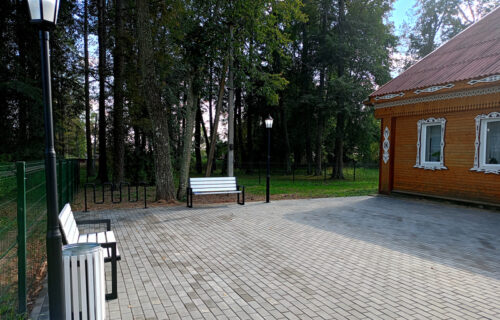 В Тверской области по госпрограмме «Комплексное развитие сельских территорий» благоустраиваются общественные пространства, ведётся ремонт дороги