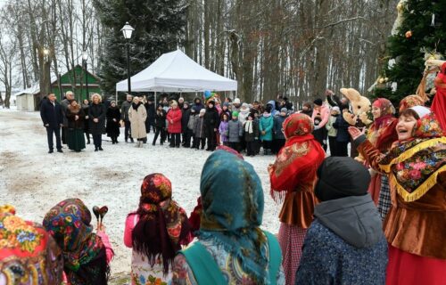Заместитель Председателя Правительства РФ Татьяна Голикова и Губернатор Игорь Руденя посетили отремонтированный Музей А.С. Пушкина в Берново