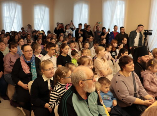 В новом доме Рождество нам дарило волшебство!
