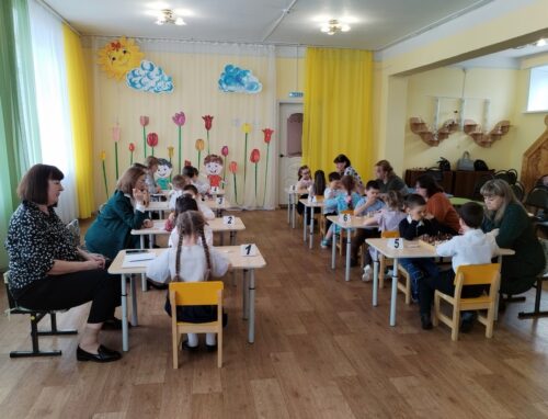 Юные шахматисты вновь вышли на чёрно-белое поле