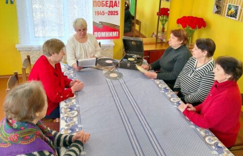 Песни военных лет звучали в Орешках
