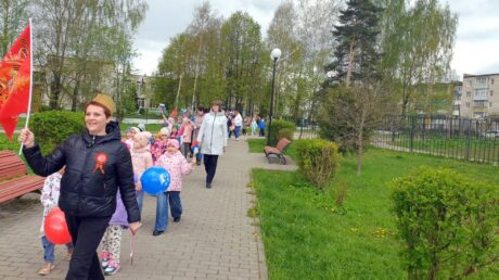 Дошколята вышли на парад