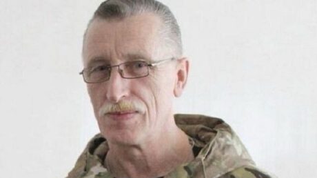 Наши бойцы с оружием в руках отстаивают суверенитет страны и историческую правду о Великой Отечественной войне