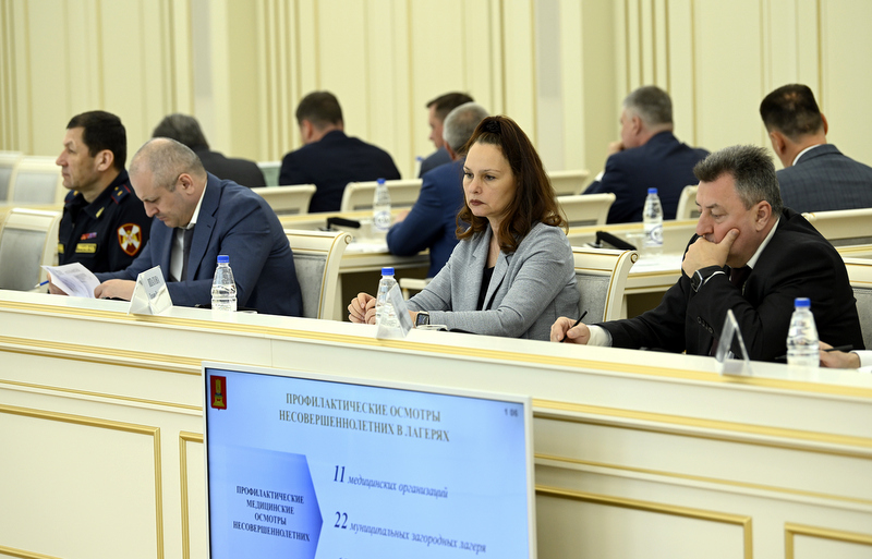 Комплексная безопасность, выполнение санитарных требований, насыщенная программа: Губернатор Игорь Руденя определил ключевые задачи организации отдыха детей на летних каникулах