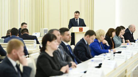 Ввод новых котельных, ремонт теплосетей, повышение надёжности электроснабжения: Губернатор Игорь Руденя определил задачи по подготовке к осенне-зимнему периоду 2025-2026 годов