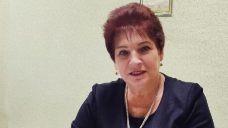 Губернатор Игорь Руденя поздравил старичанку Татьяну Селиванову, чей труд отмечен Президентом РФ