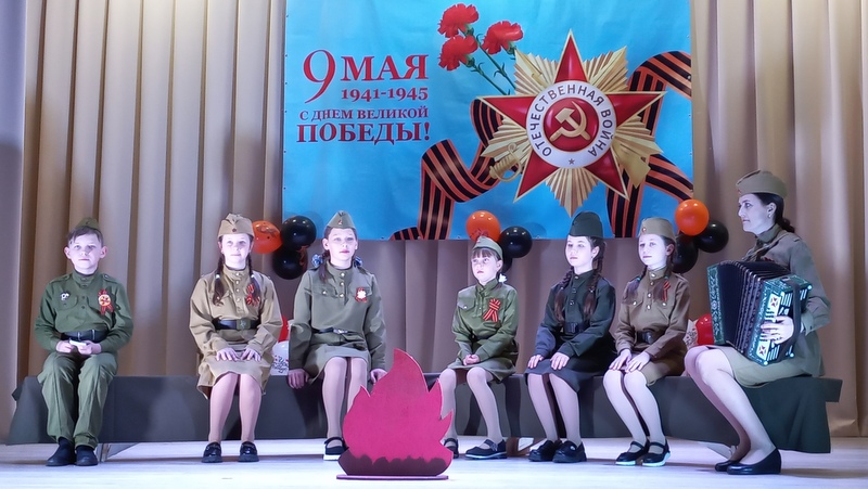 Сквозь года звенит Победа!