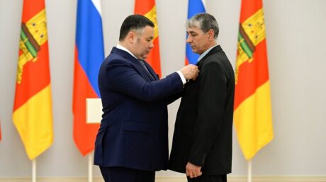 Накануне Дня России медали Суворова удостоен житель города Старицы, участник специальной военной операции Геннадий Макаров