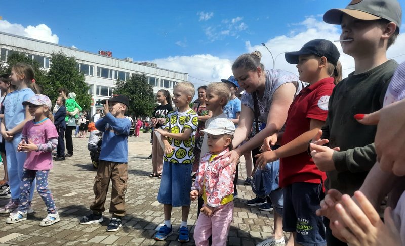 Счастье, солнце, дружба – вот что детям нужно!