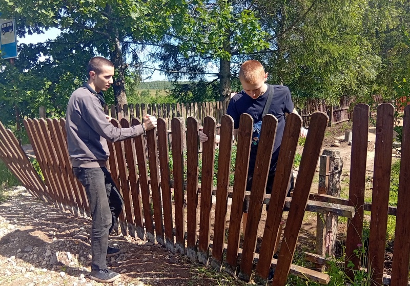 За первое полугодие 2025 года в Тверской области трудоустроено почти 10 тысяч подростков
